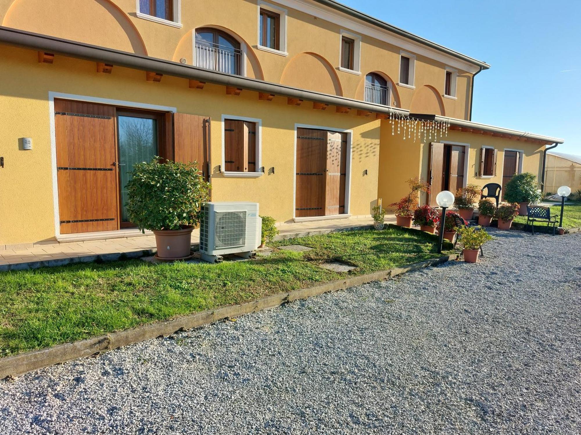 Agriturismo Il Melograno Tessera Bagian luar foto