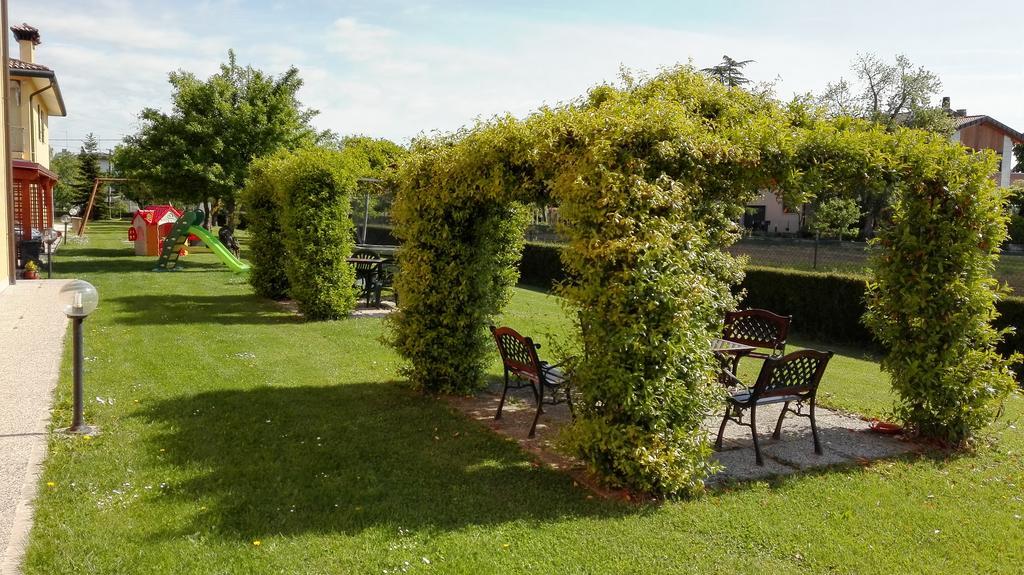 Agriturismo Il Melograno Tessera Bagian luar foto